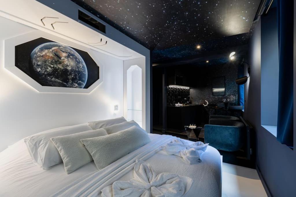 Galaxy La Tete Dans Les Etoiles Riom Exterior foto