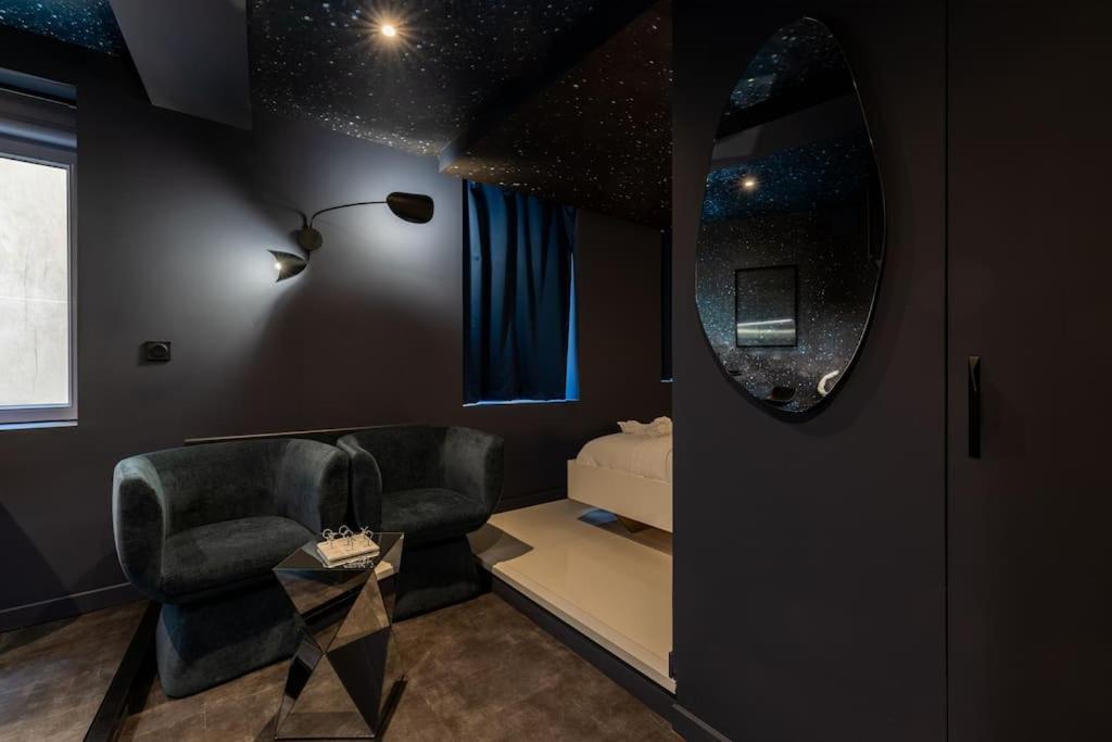 Galaxy La Tete Dans Les Etoiles Riom Exterior foto